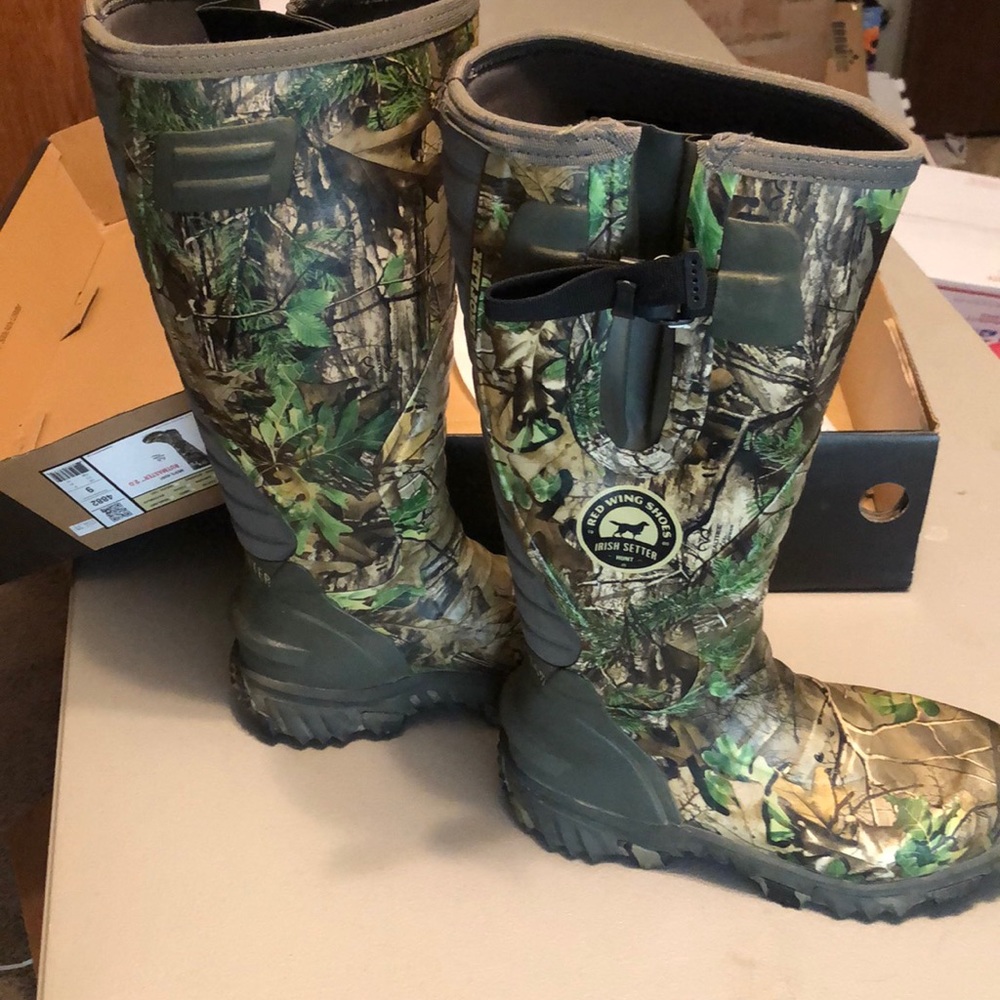 Slightly used Red wing hunting rutmaster 2.0